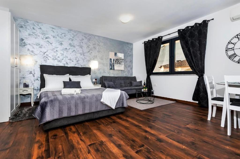 Deluxe Apartments A&A - 2 Ровин Екстериор снимка